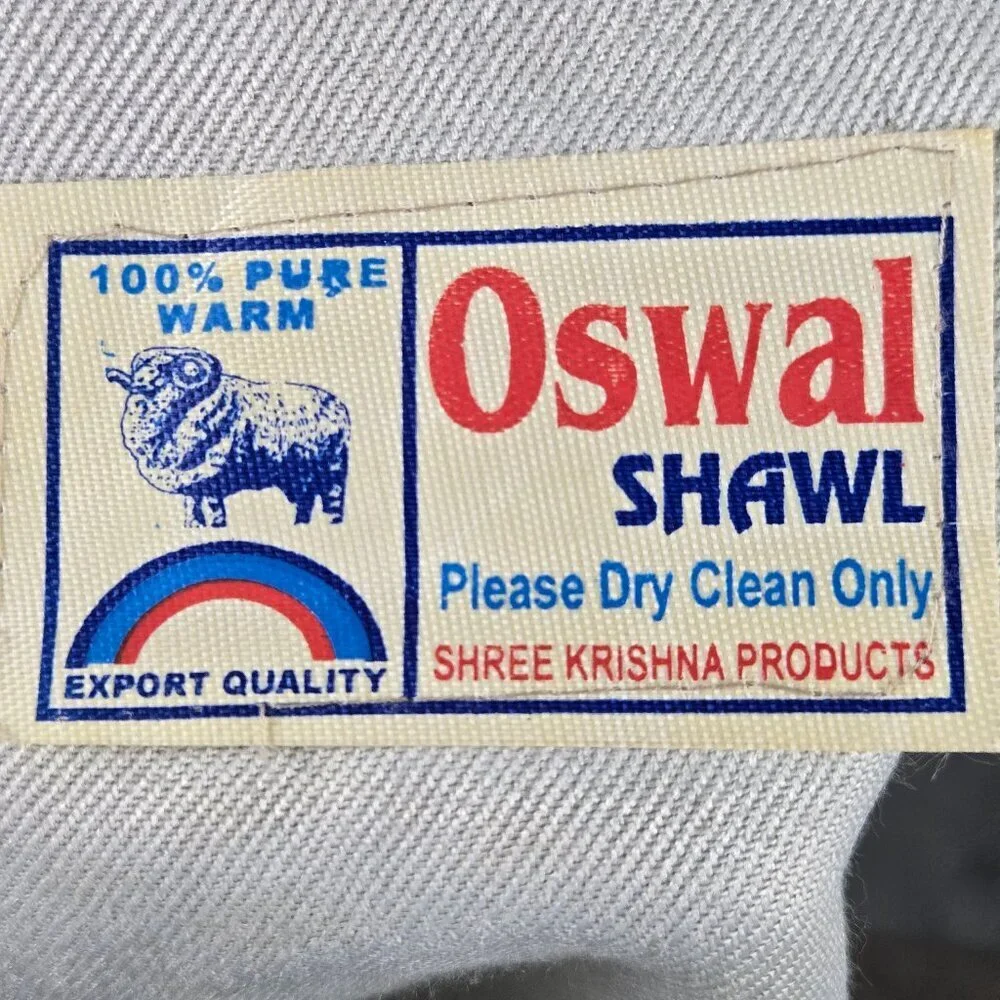 Oswal Shawl 100% Pure New Wool Light Gray Red Orange Paisley Pattern Fringe NWT